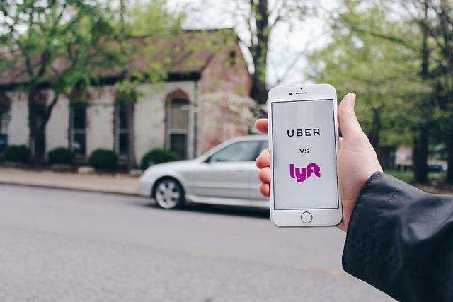 Lyft a Uber