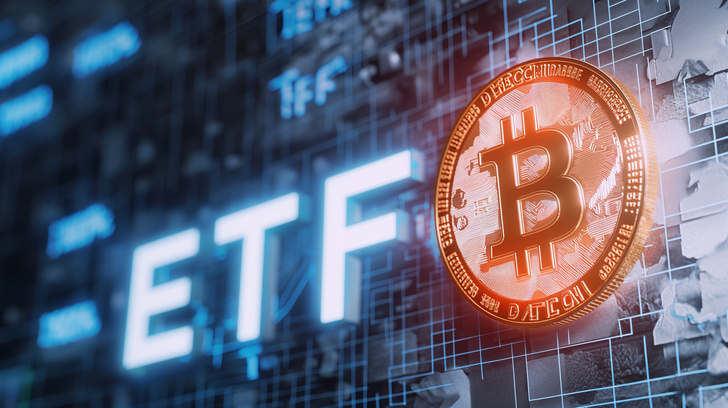 bitcoinové etf, obrázek bitcoinu s nápisem etf