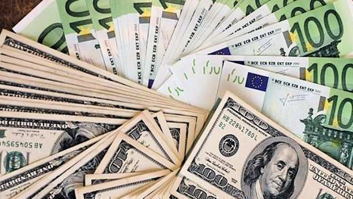 Forex: Der Dollar setzt seine Gewinne aus der letzten Woche fort, der Euro schwächt sich aufgrund der deutschen Wirtschaftsdaten ab